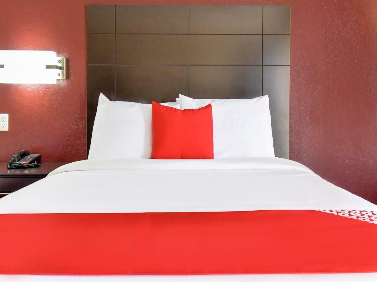 Oyo Hotel Tyler Northwest Mineola Hwy Екстер'єр фото